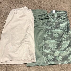 The Children's Place Green and Palm Print Shorts Set